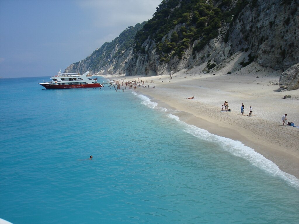 Egremni Beach in Lefkada, featuring a mixed shoreline with moderate water conditions